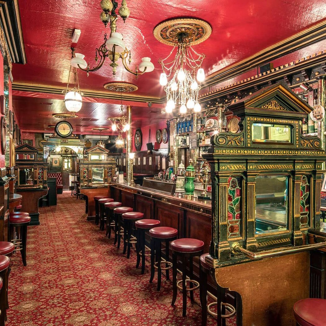 Happy Hour at Murphy’s Irish Pub 2