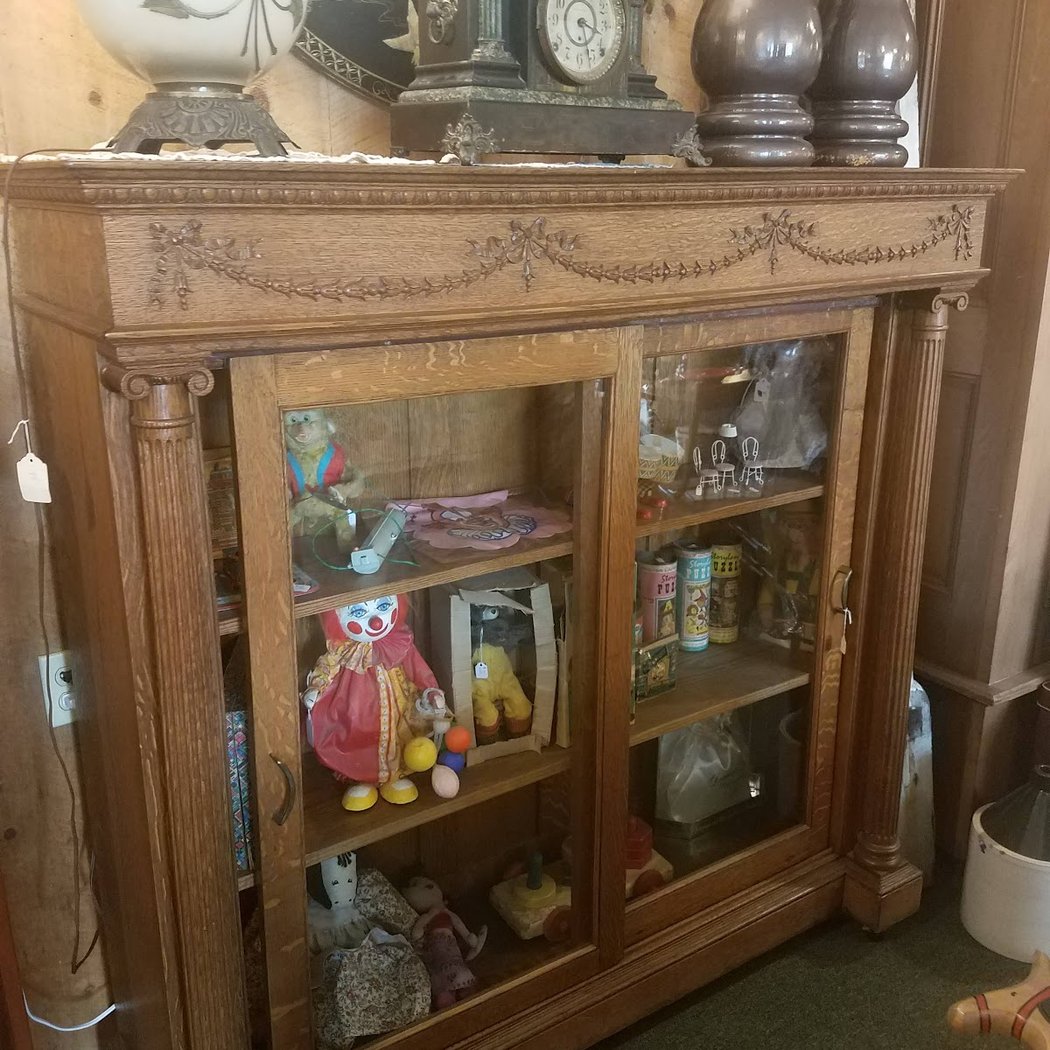 Clinton Street 99 Antiques 2