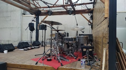 Shakirail Rehearsal Space for Live Arts 1