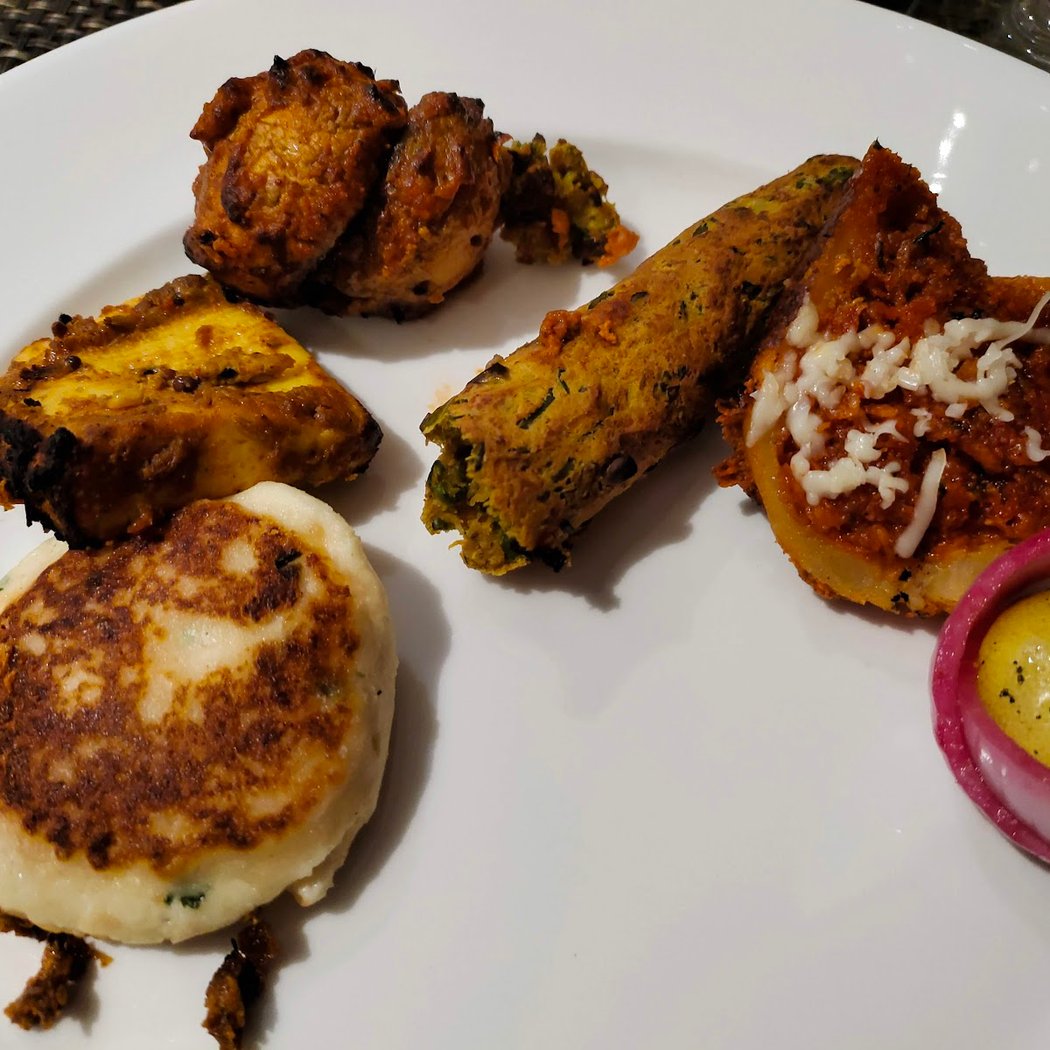 Roots Restaurant 3