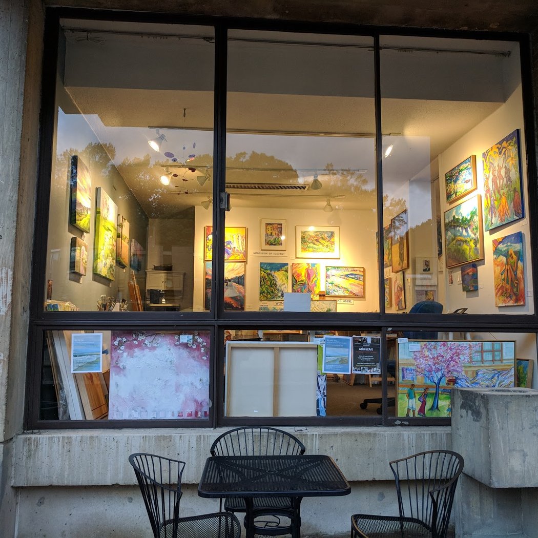 Reston Art Gallery & Studios 4
