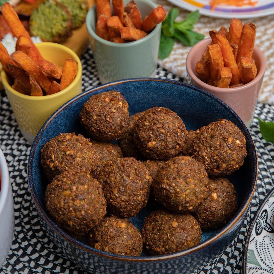 YAFEL MARSEILLE: STREET FOOD falafel & halloumi 1