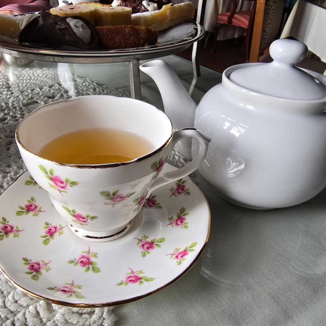 The Hidden Oak Café 1