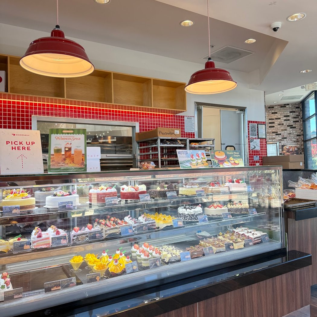 85°C Bakery Cafe - Pleasanton 1