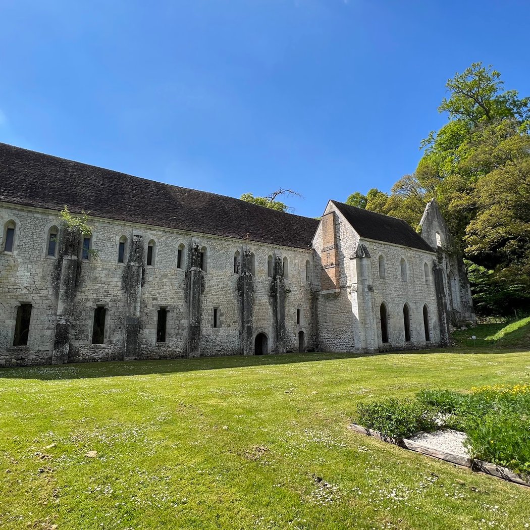 Abbaye Notre-Dame de Fontaine-Guérard 3