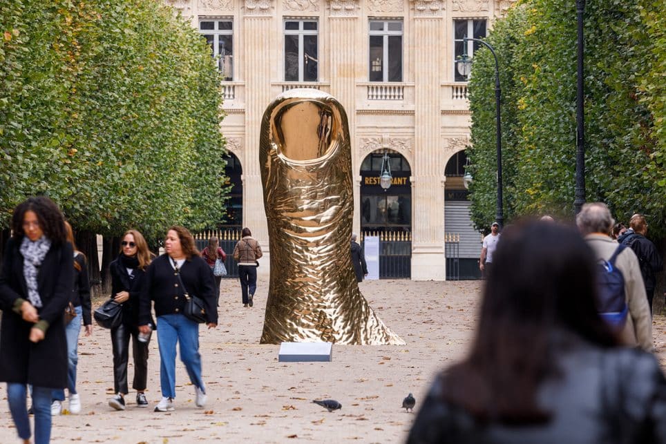 Défilé de sculptures au domaine national du Palais-Royal 1