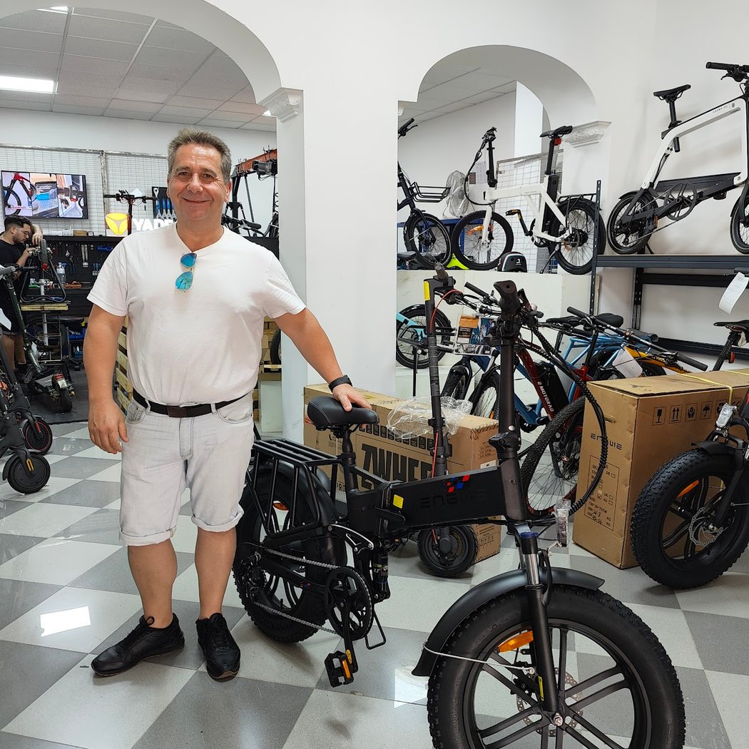 Guerrero Electric Triana | Tienda y taller de patinetes eléctricos y bicicletas en Sevilla| Punto BMK 2