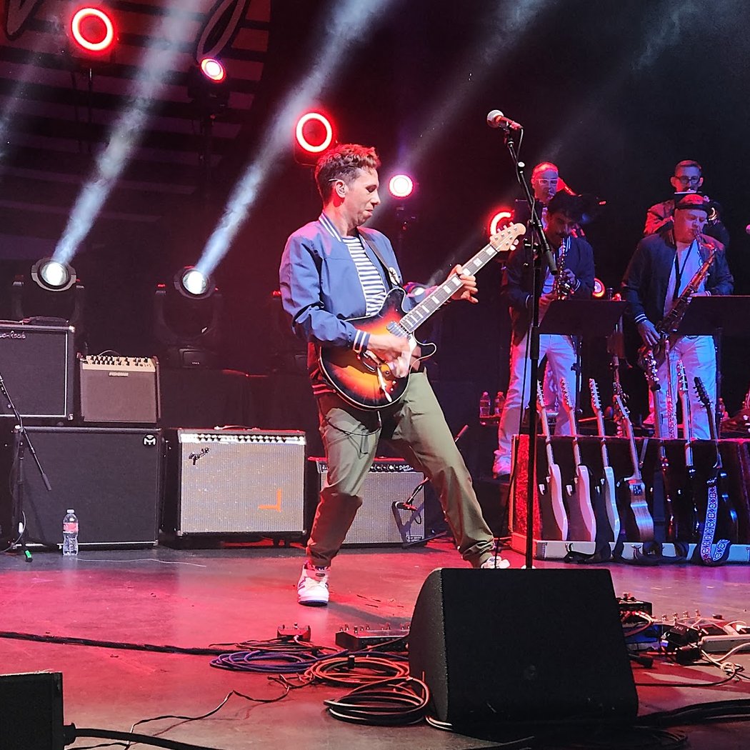 Bel opening for The Happy Fits 1