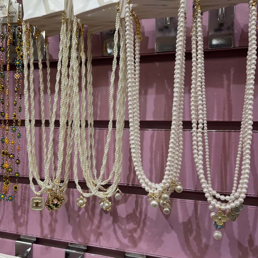 Shiny Boutique 1
