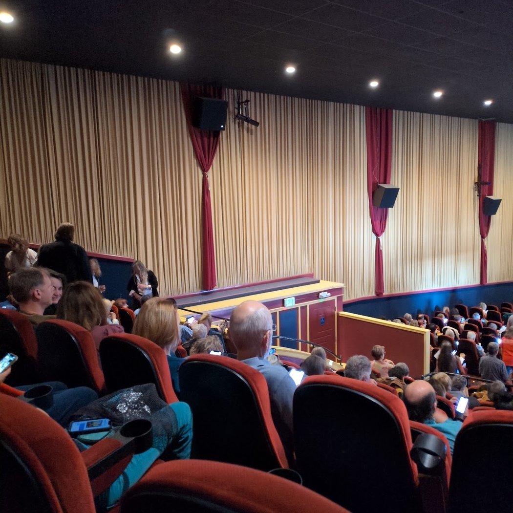 ON THE EDGE – Sequoia Cinema 2