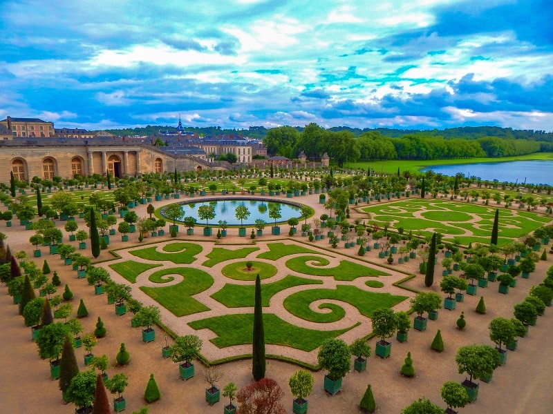 Versailles Palace & Gardens Guided Tour 1