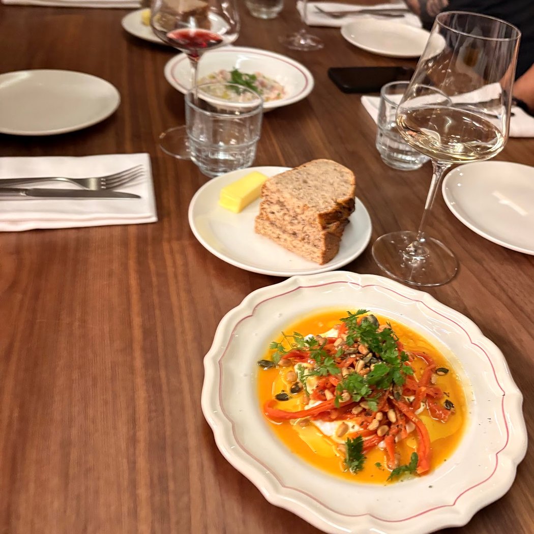 Almi Bistro 3