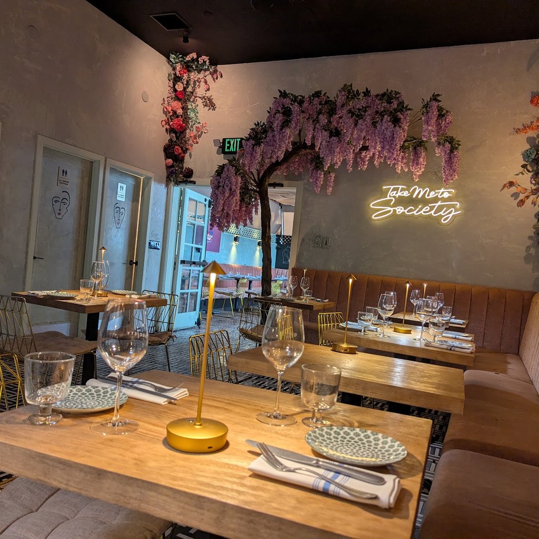 Society Restaurant & Hookah Lounge 2