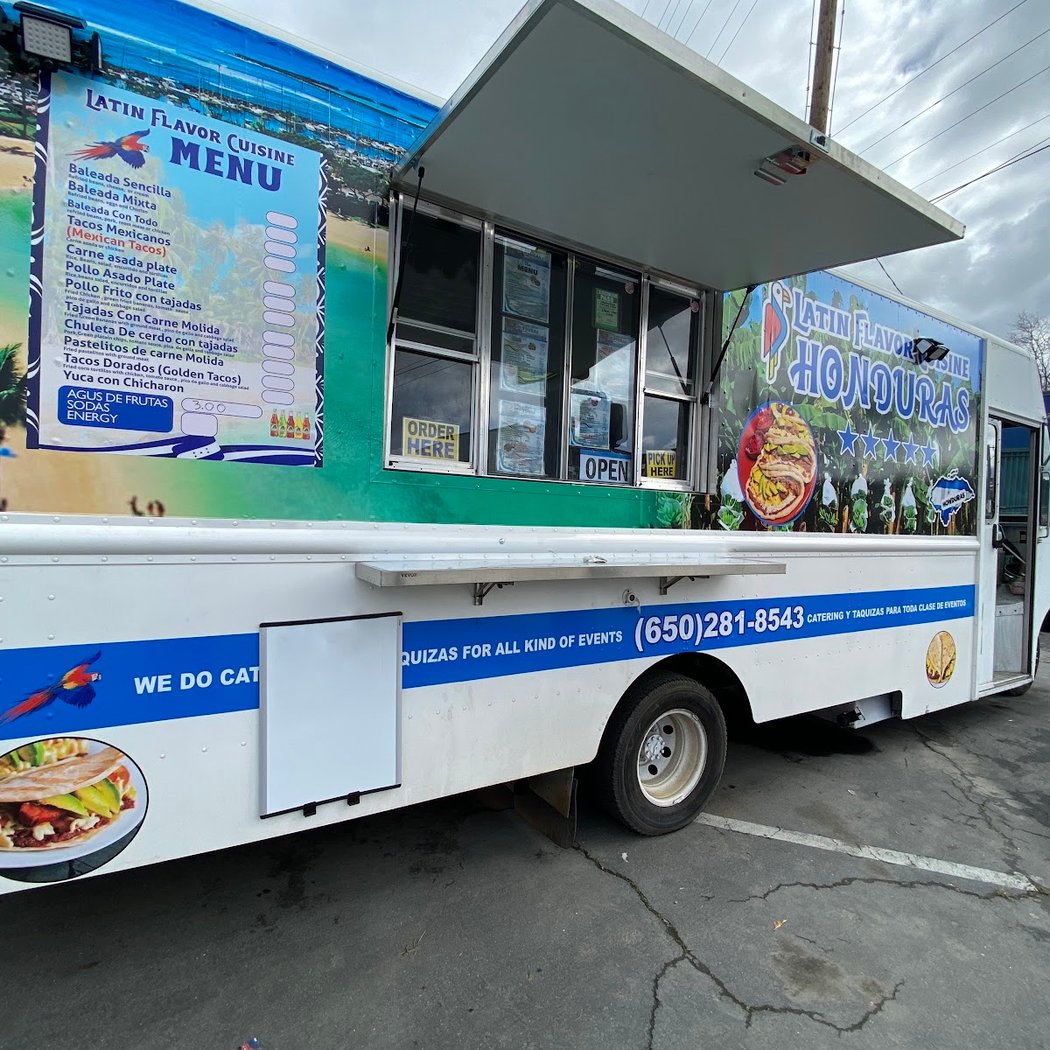 Latin Flavor Cuisine Food Truck / Honduras 3