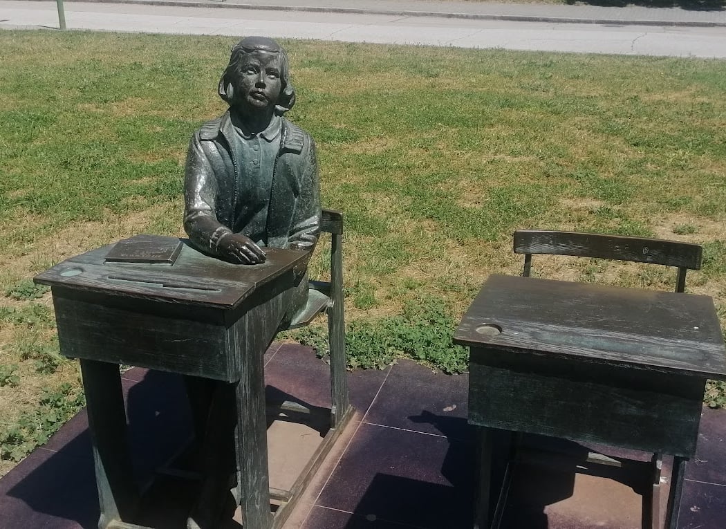 Monumento al Maestro 1
