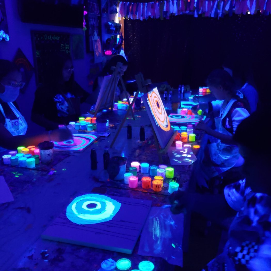 21+ Blacklight Puff & Paint 2