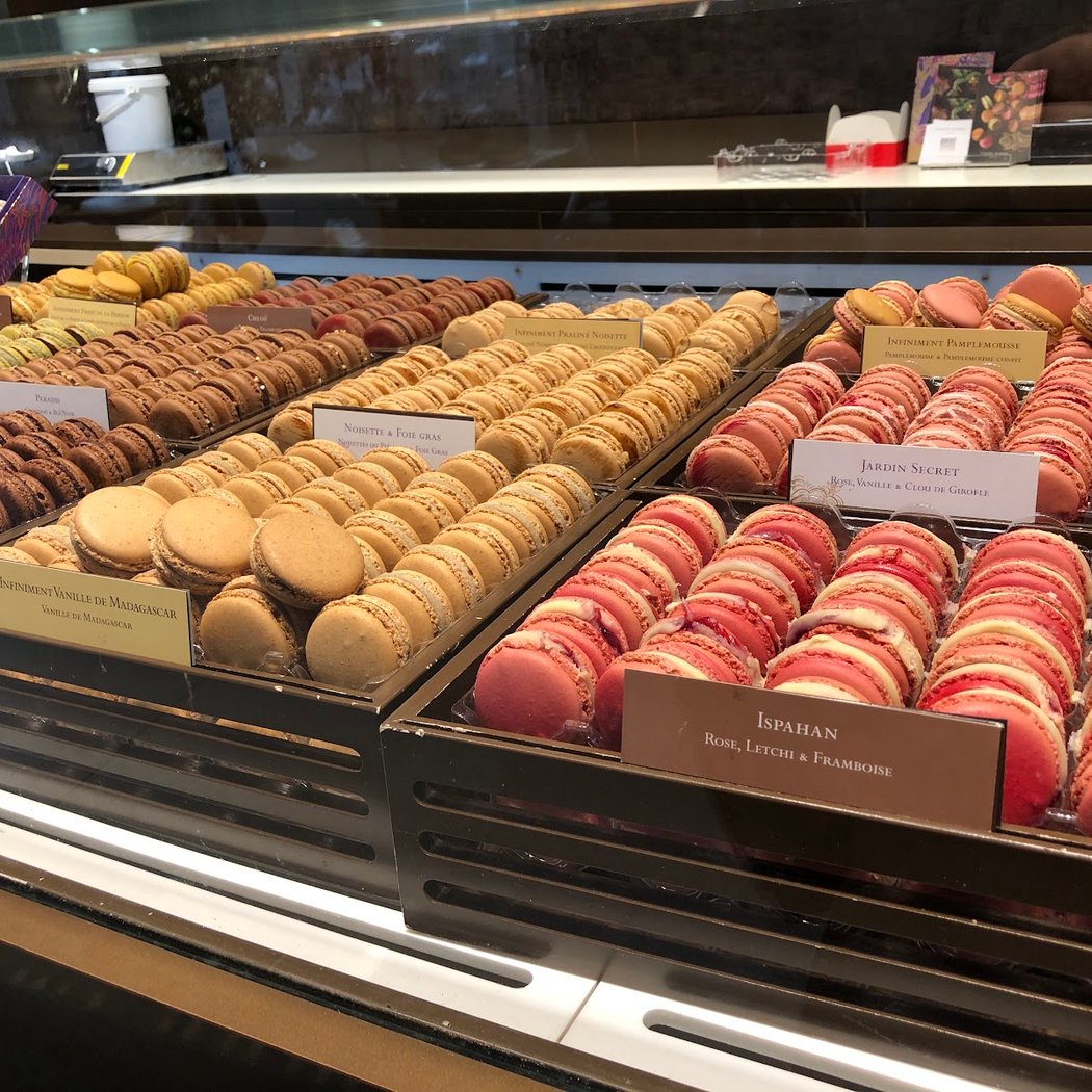 PIERRE HERMÉ PARIS 1