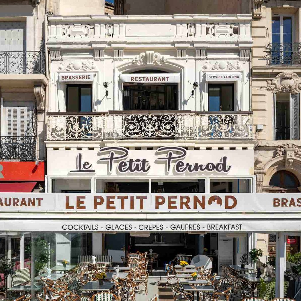 Le Petit Pernod 2