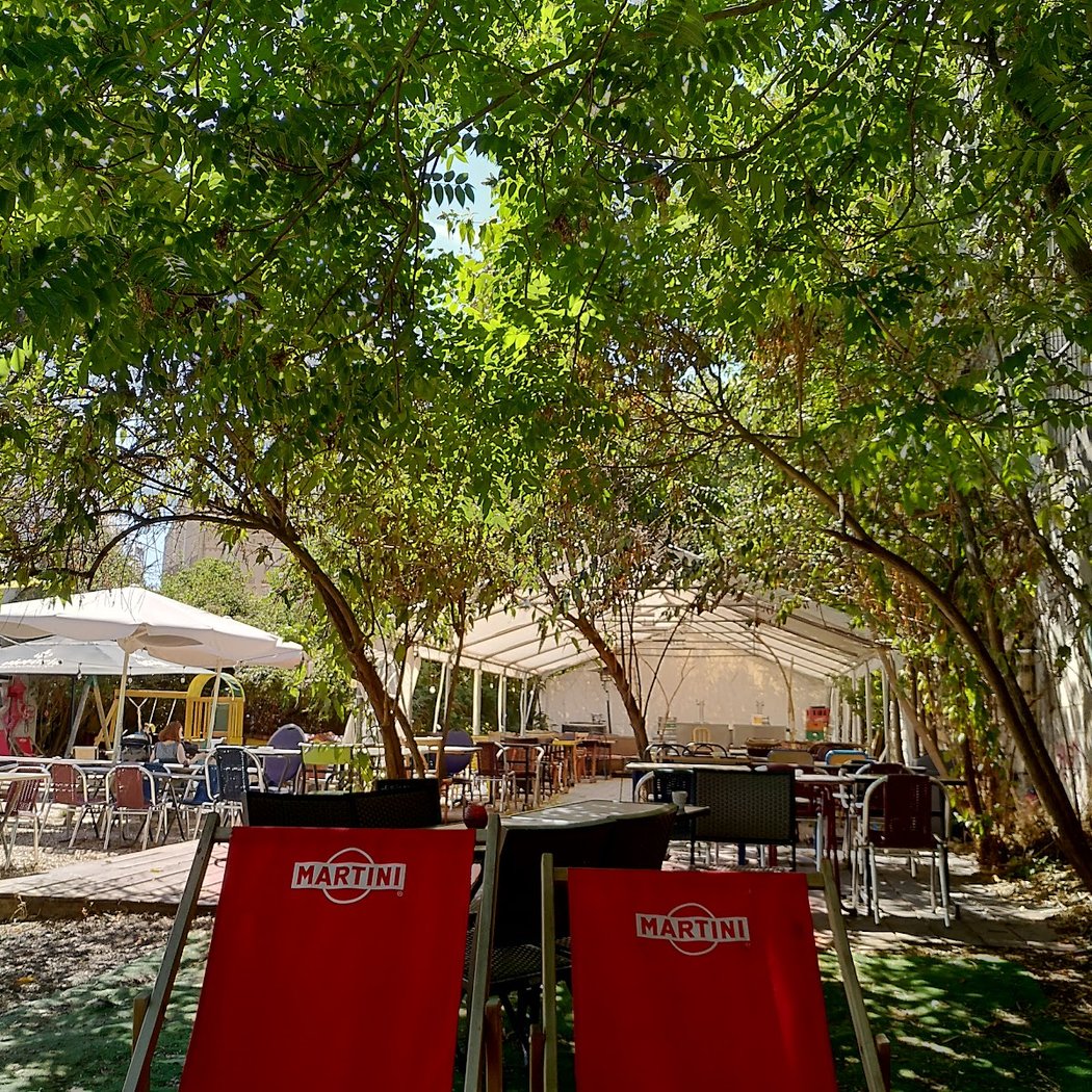 le petit pub 2