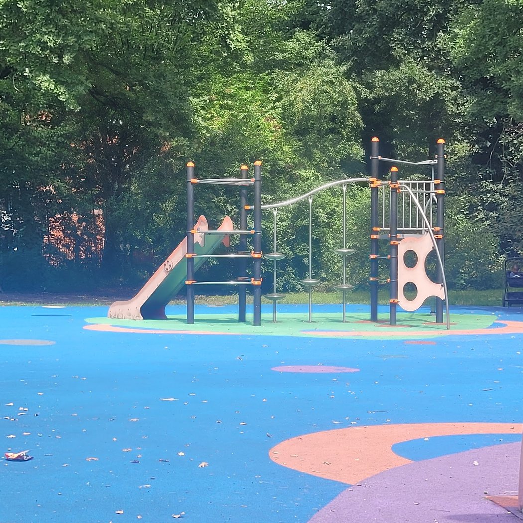 Aire de jeux 1