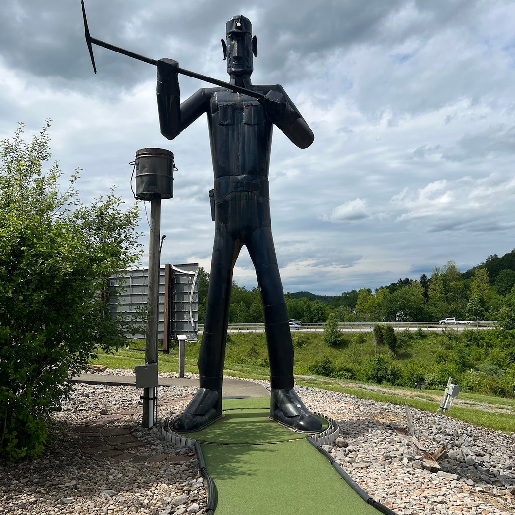 Coal Country Miniature Golf 1