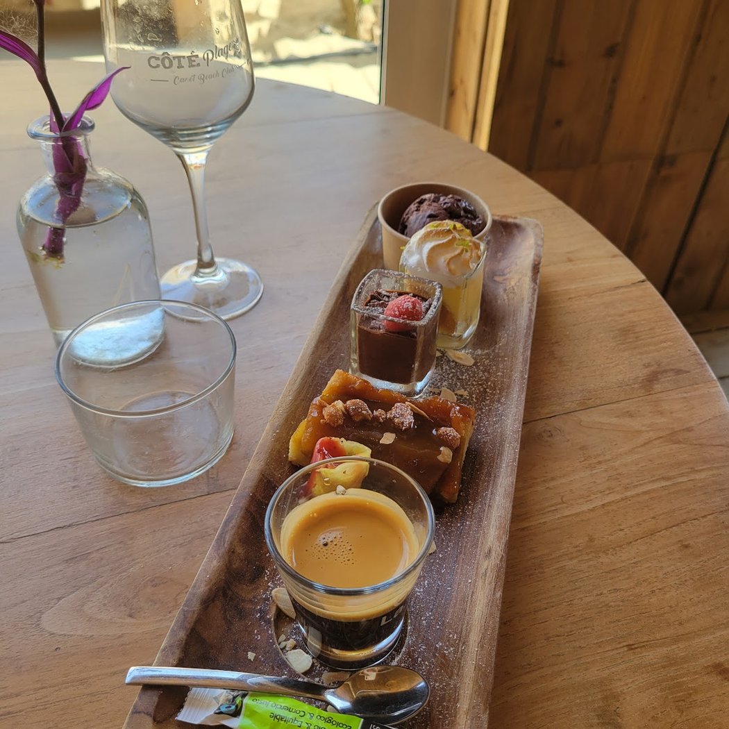 Côté Plage Canet Beach Club 1