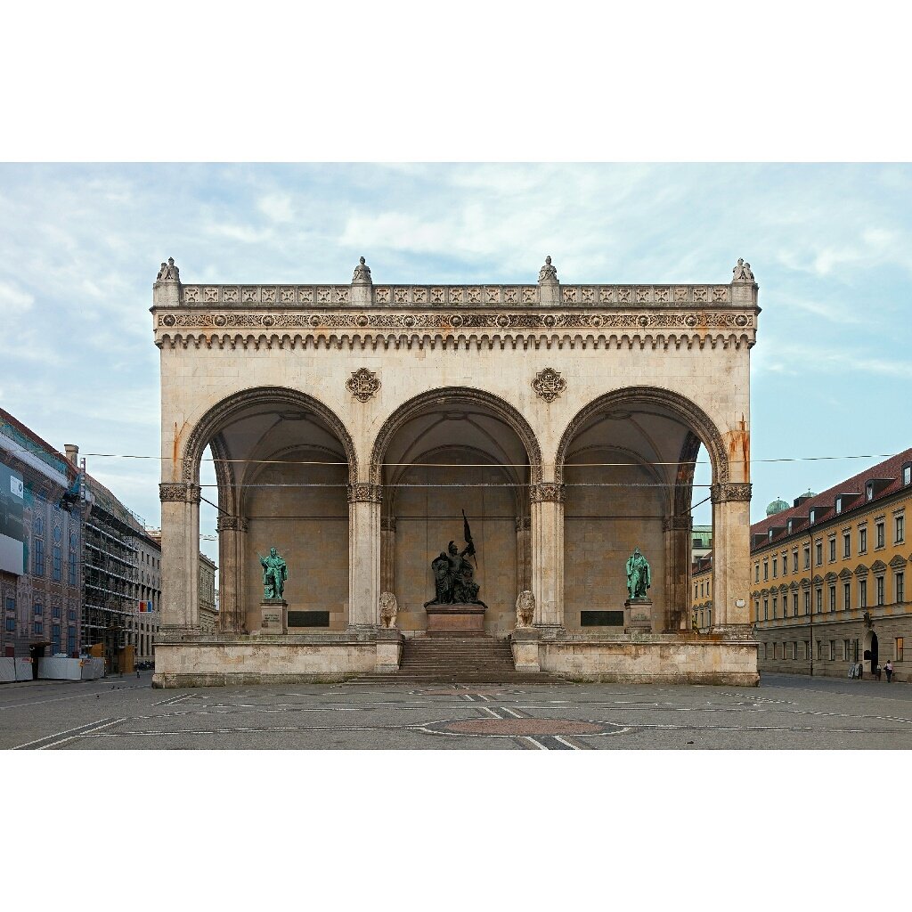 Odeonsplatz 1