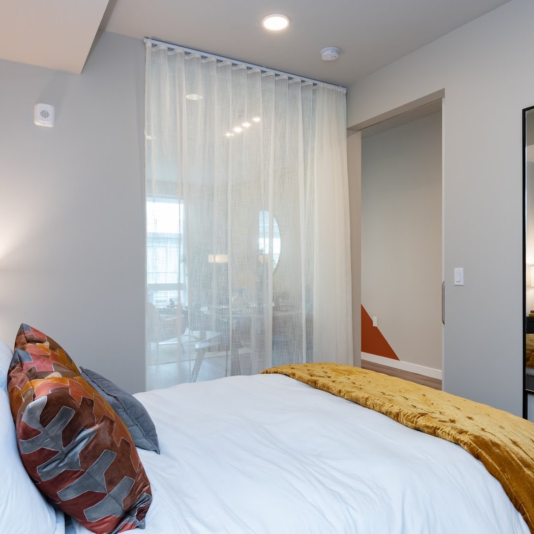 Residences at Lake Merritt 3