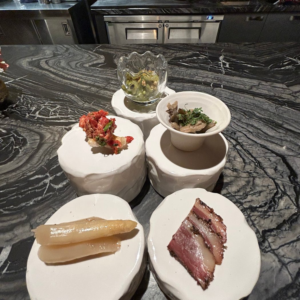 Foreigner Restaurant 3