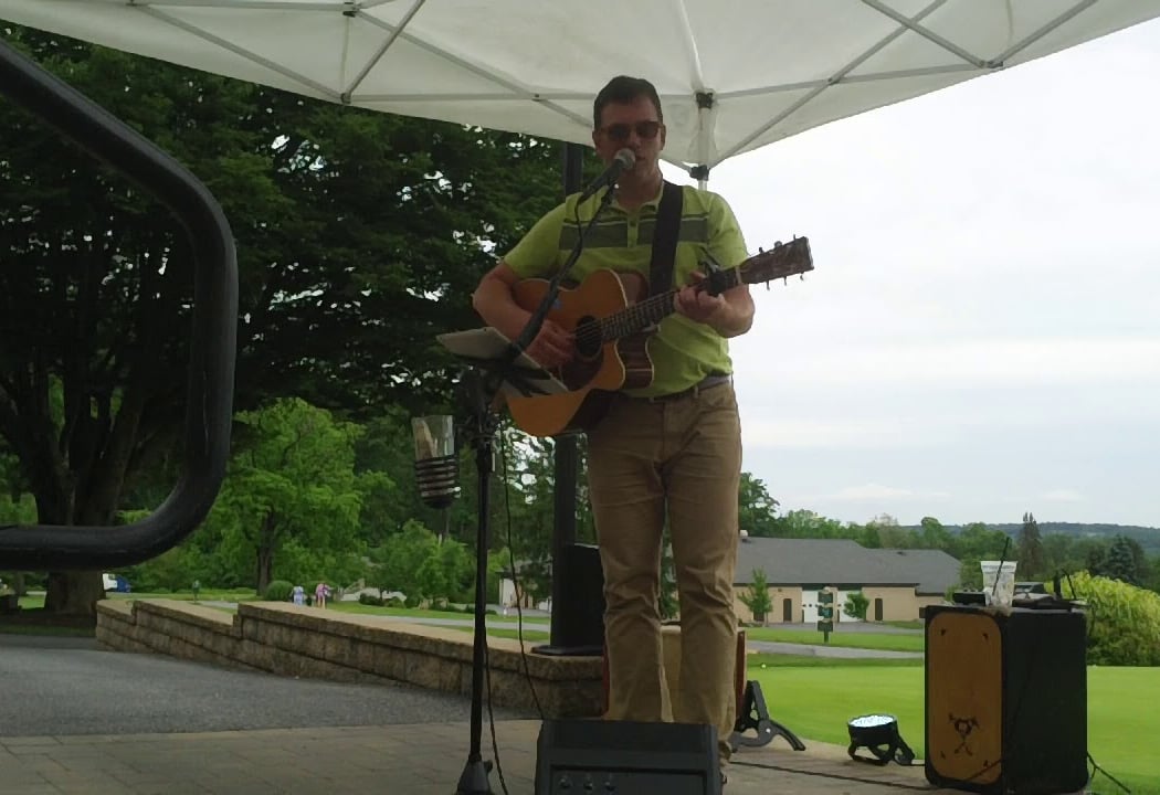 Live Music with Chris Lebresco 3