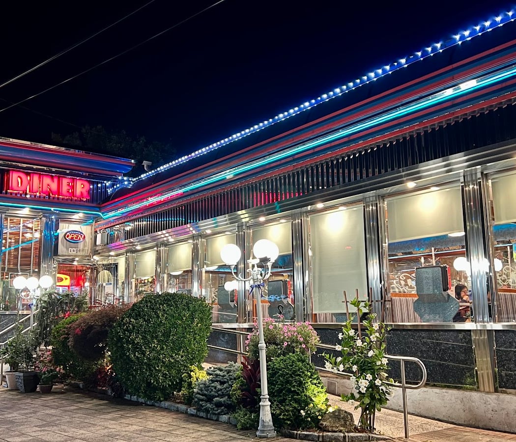 New Hyde Park Diner 1