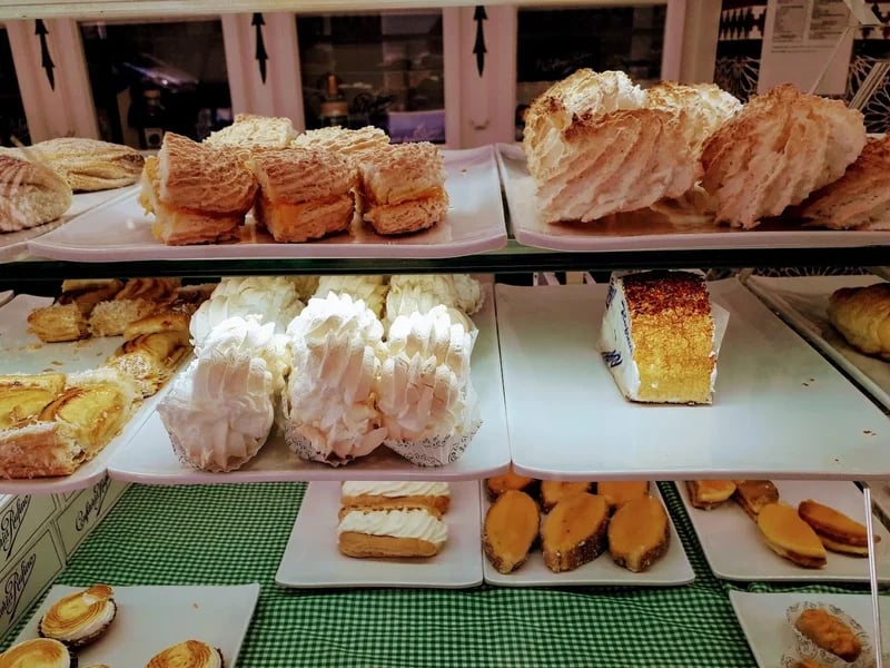 Santagloria Coffee & Bakery 3