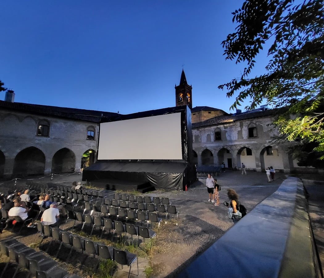 Cinema Chiostro Dell'incoronata 2