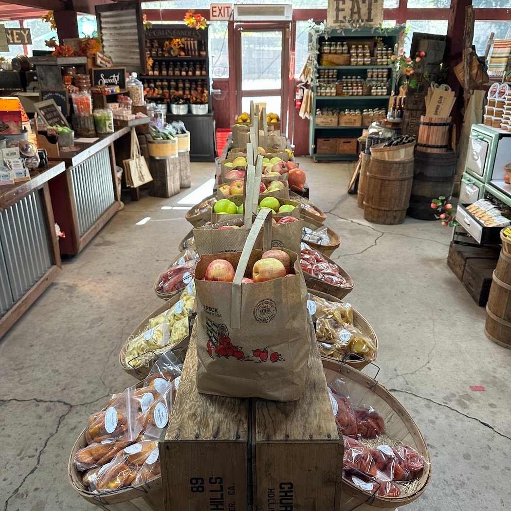Gopher Glen Organic Apple Farm 1