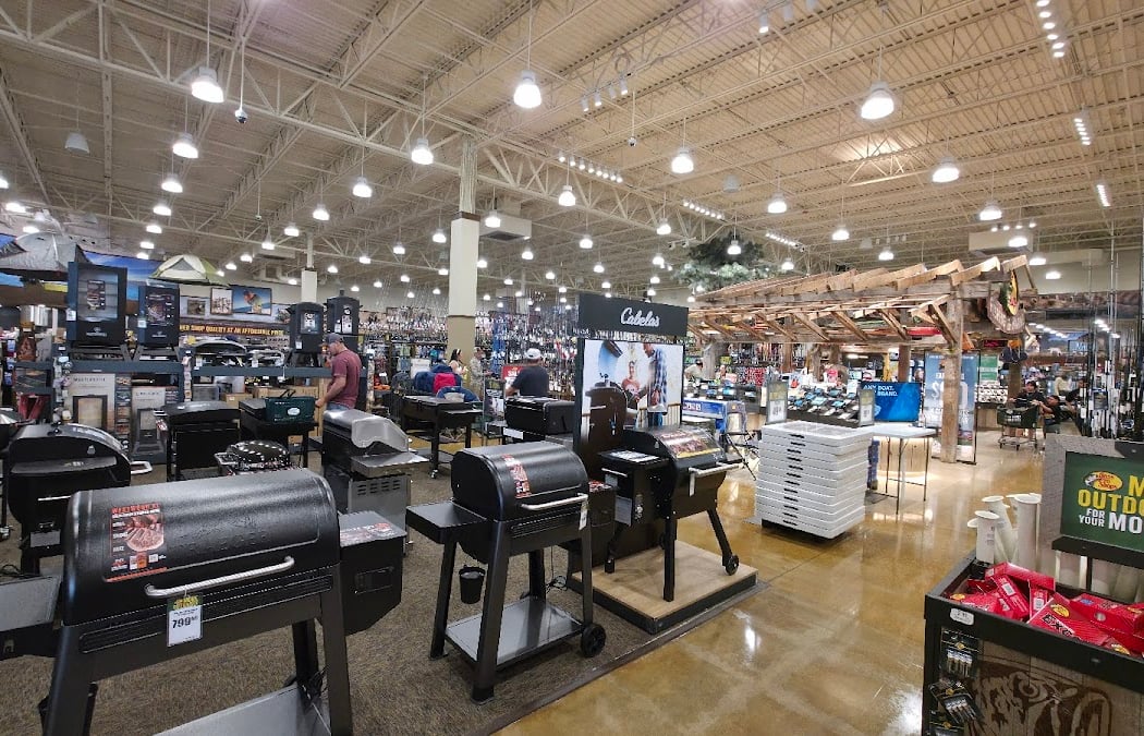 Bass Pro Shops 3