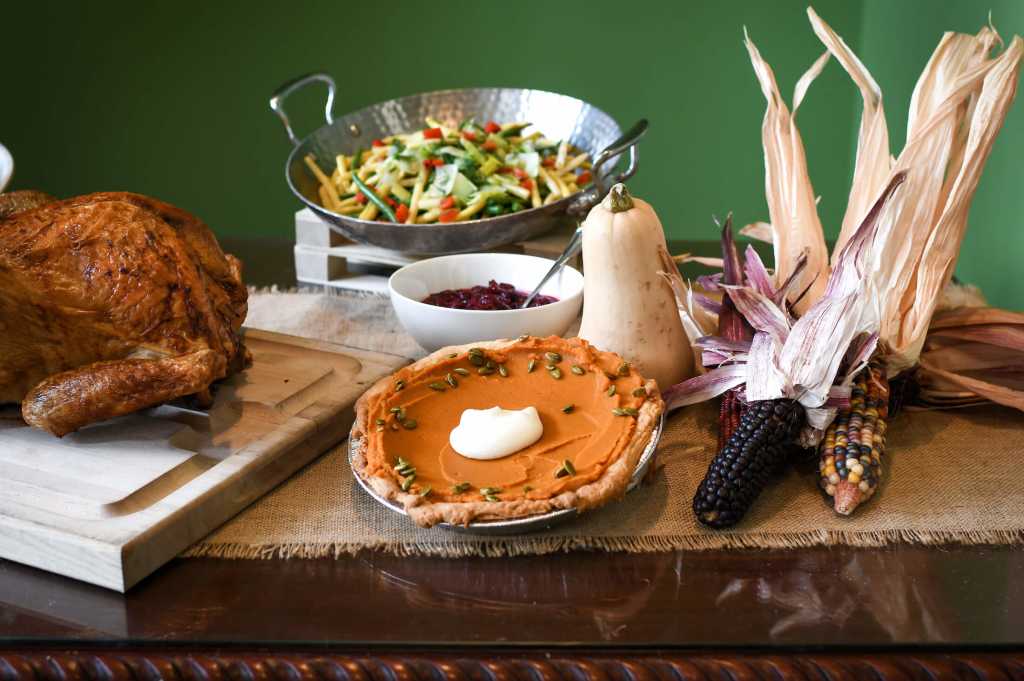 Pre-Order Thanksgiving Dinner To-Go 1