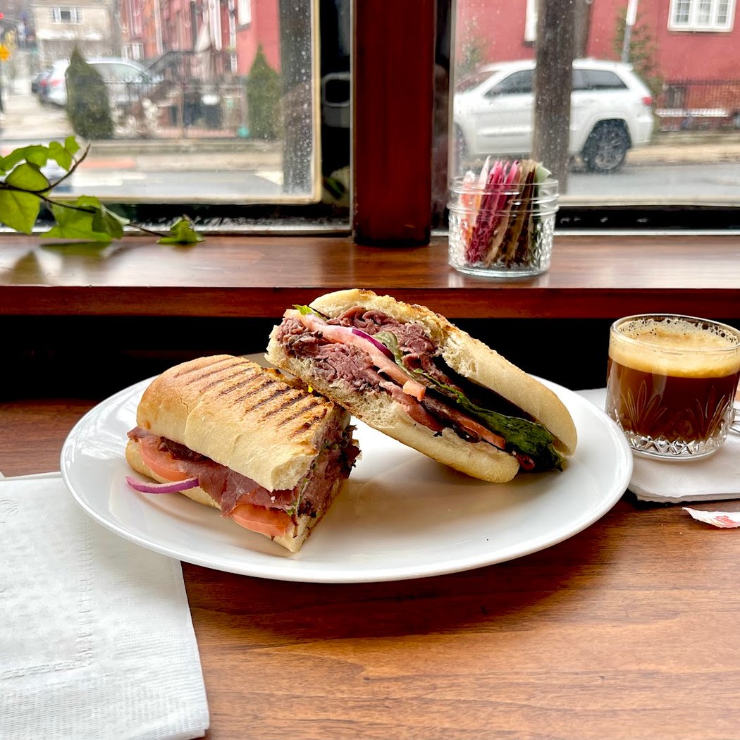 Unnamed Café - coffee shop near me (St Paul's Ave) 3