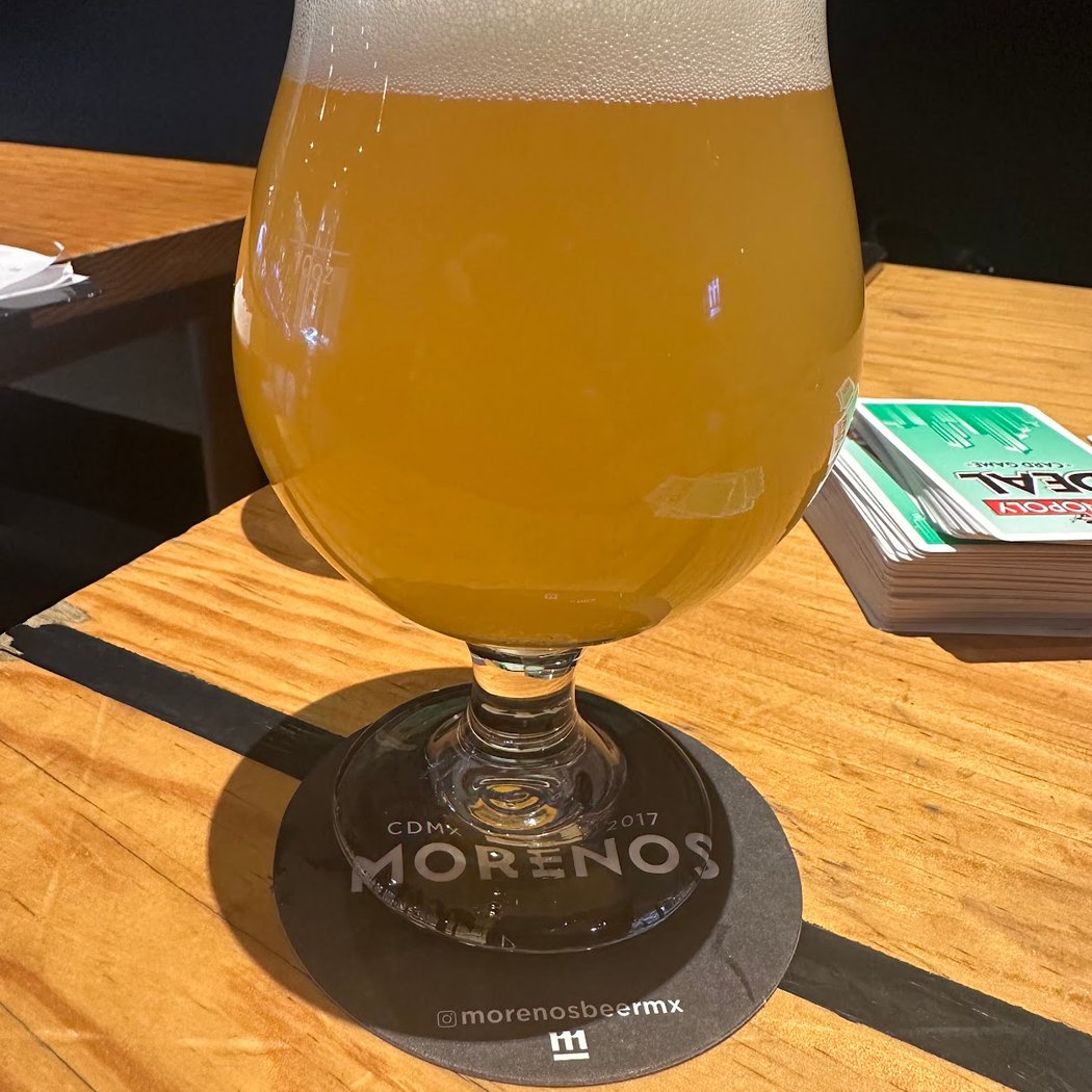 Morenos Tasting Room 3