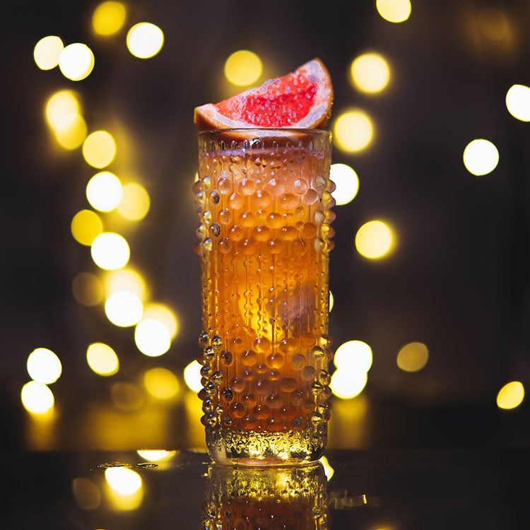 Smokin' Aces - Cocktail Bar & Whiskey Lounge 1