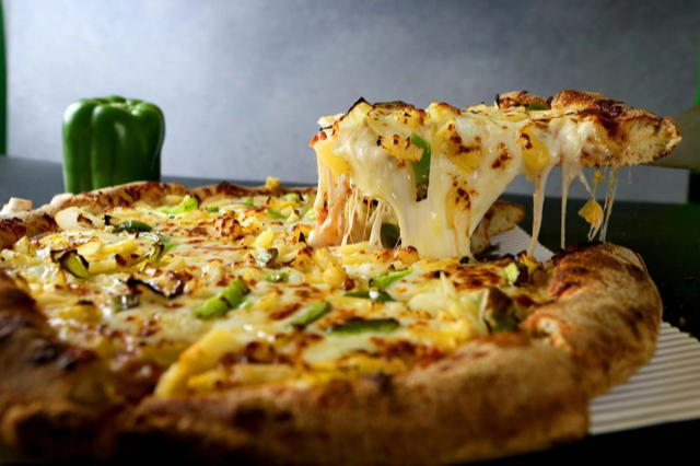 Seniore's Pizza 1
