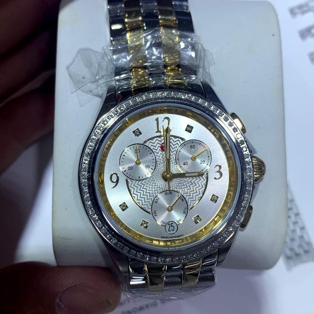 Isaacs watch repair shop 3