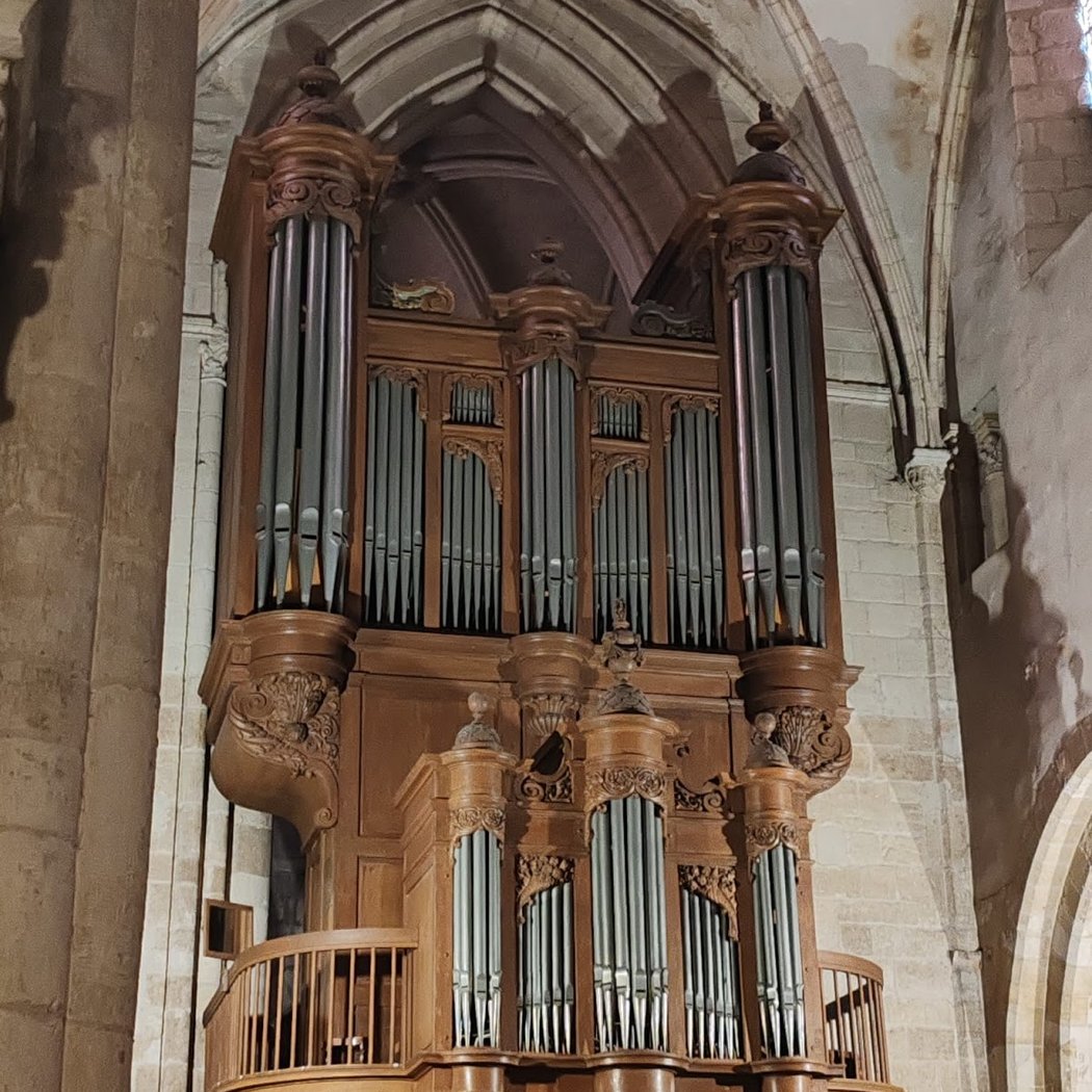La Cathédrale Saint-Spire 1