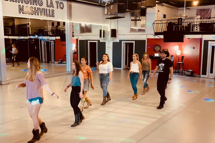Line Dancing 3