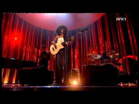 Esperanza Spalding 1