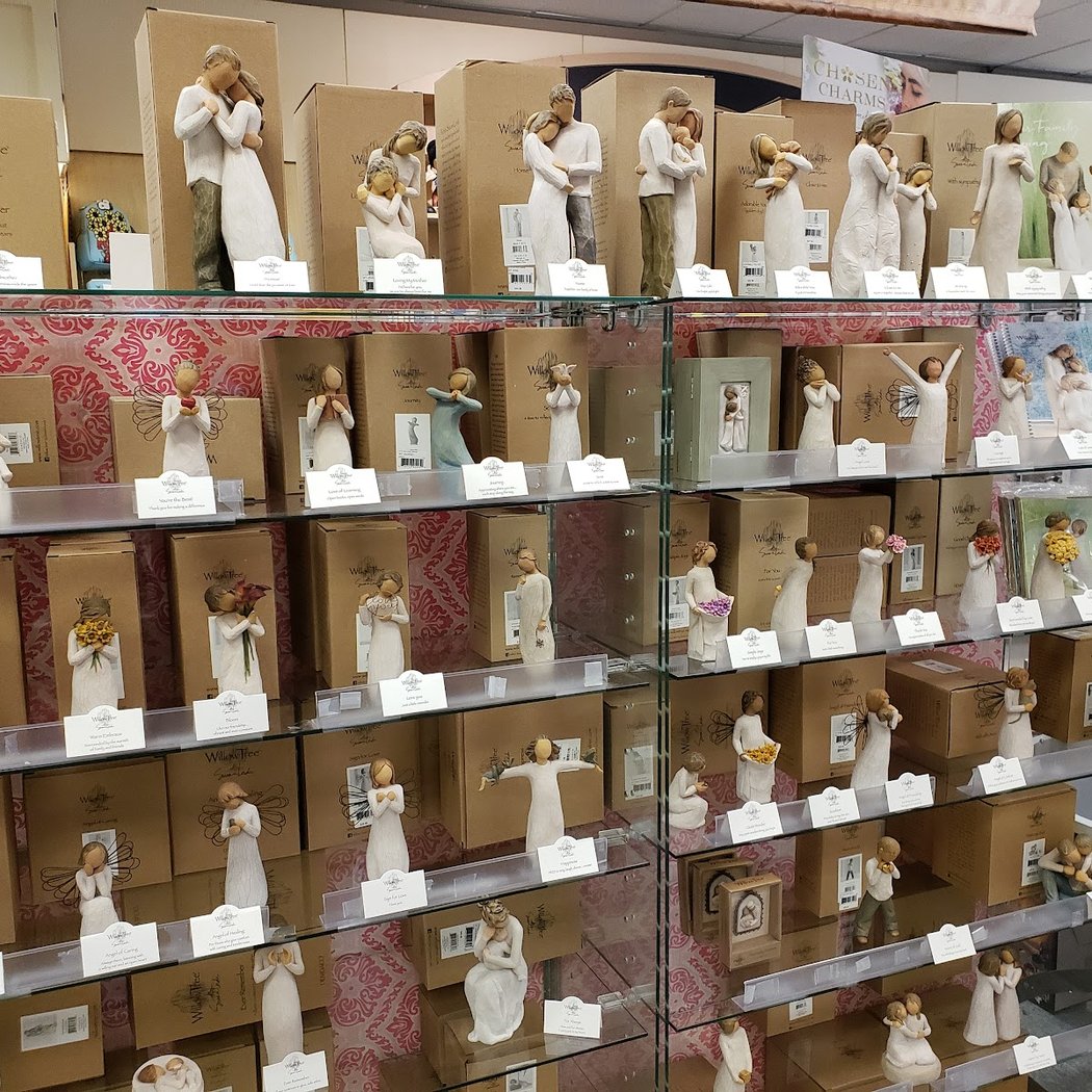 Steve's Hallmark Shop 3