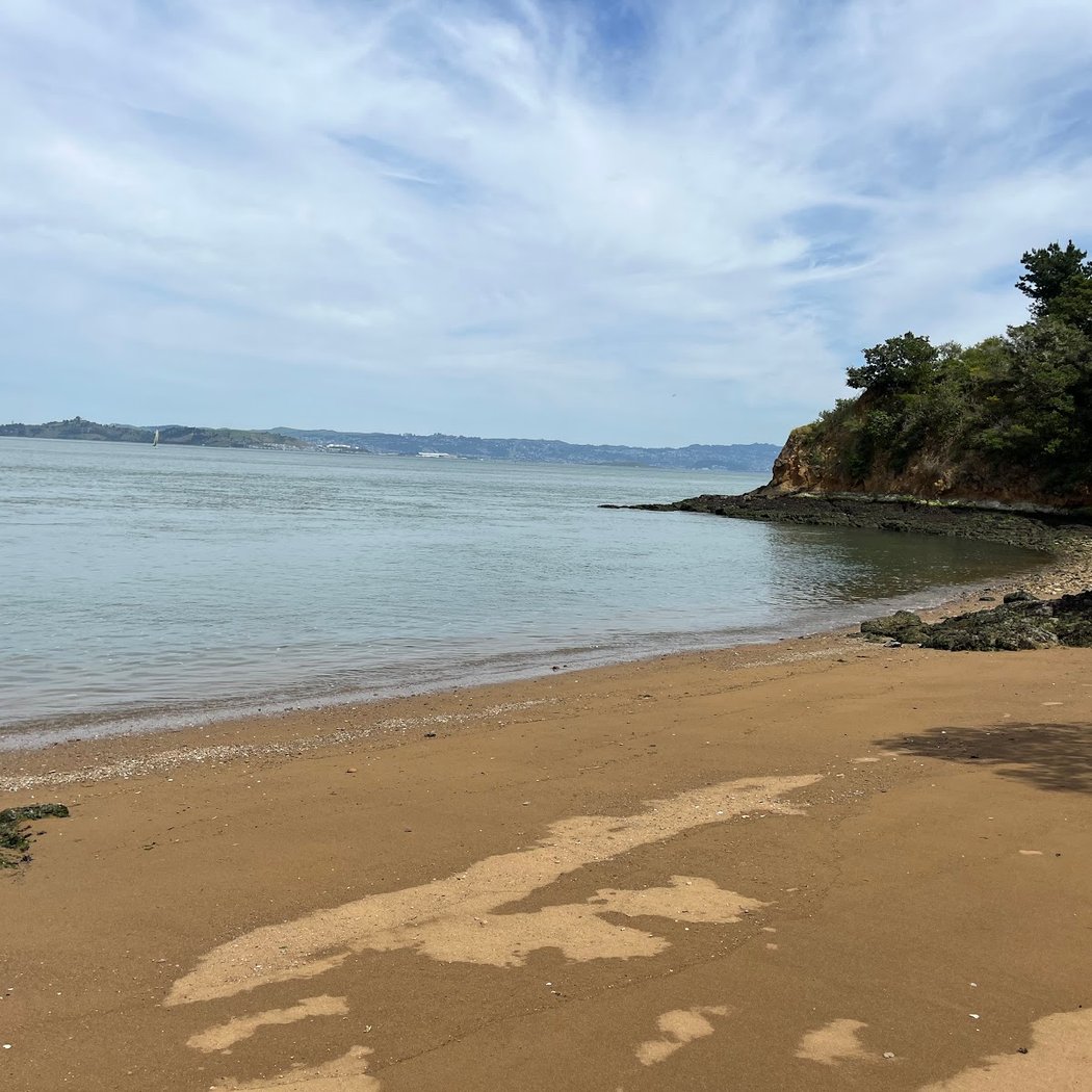 Claude’s Beach 3