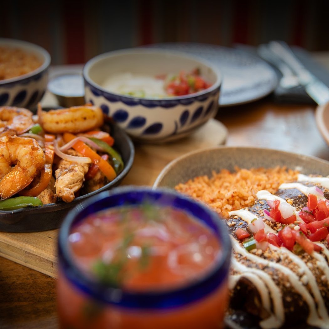 Cocina Hermanas– Happy Hour 3