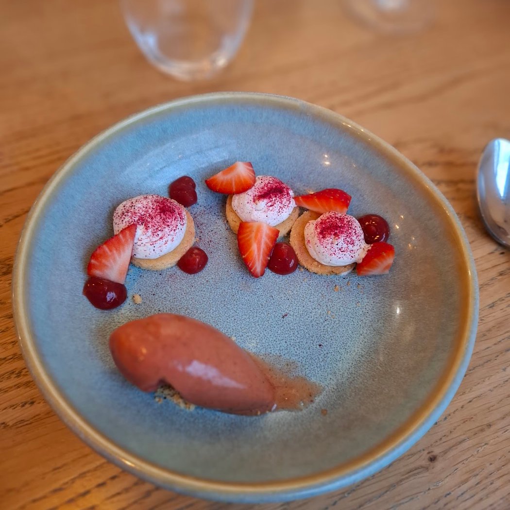 Discover authentic French cuisine paired with exceptional wines 3