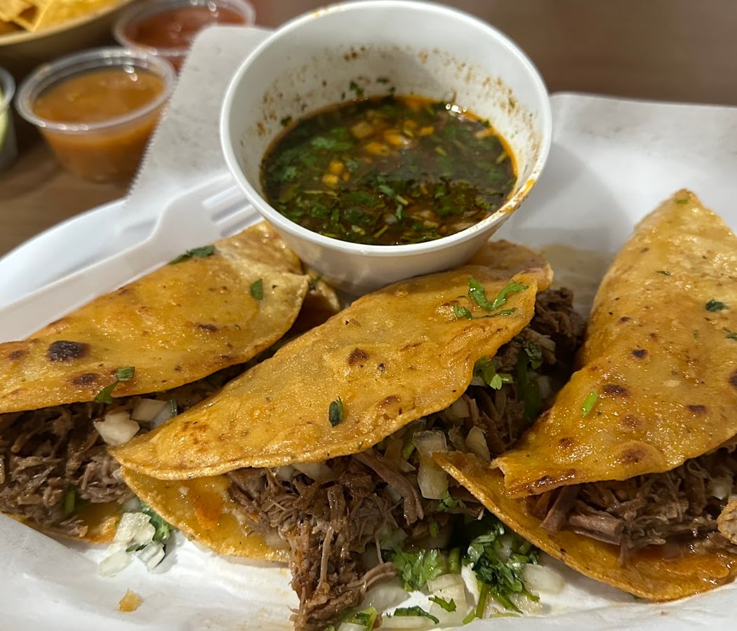 Tacos El Compa 1
