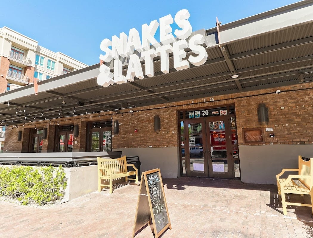 Snakes & Lattes 3